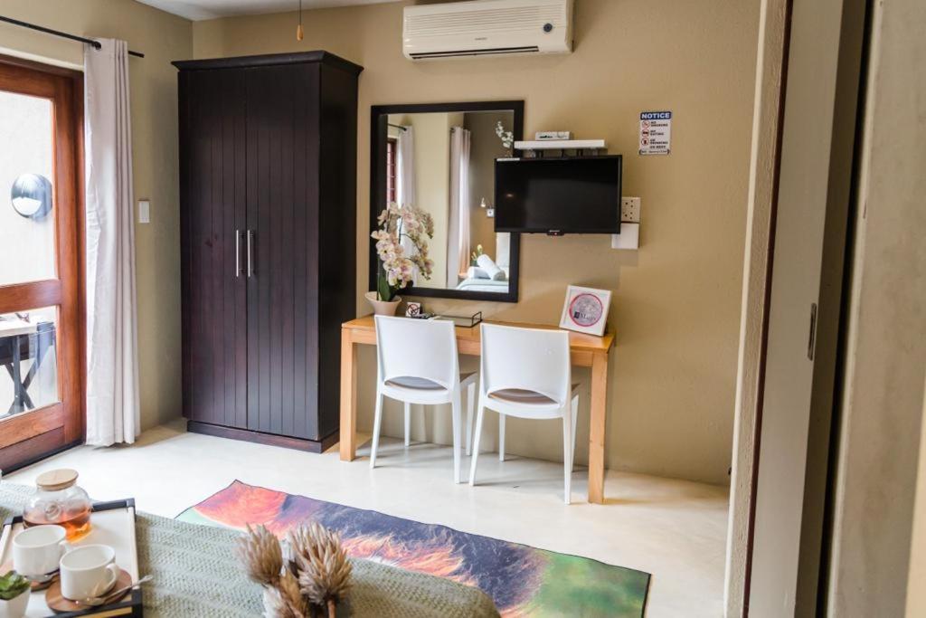 Mariu Upmarket Accommodation Νέλσπρουιτ Εξωτερικό φωτογραφία